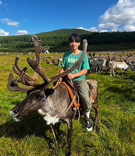 Tsaatan Reindeer Herders Tour