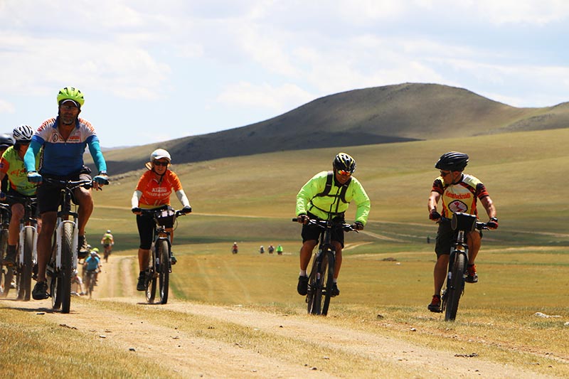 mongolia travel bike